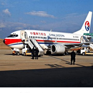 赤峰机场货运航空快运业稳步发展的原因是什么？